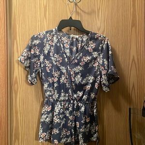 Sienna Sky small Floral Short Sleeve V Neck Spring Blouse